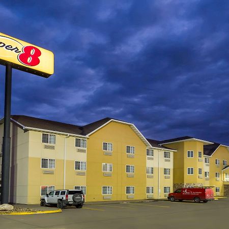 Super 8 By Wyndham Altoona Hotel Eksteriør billede
