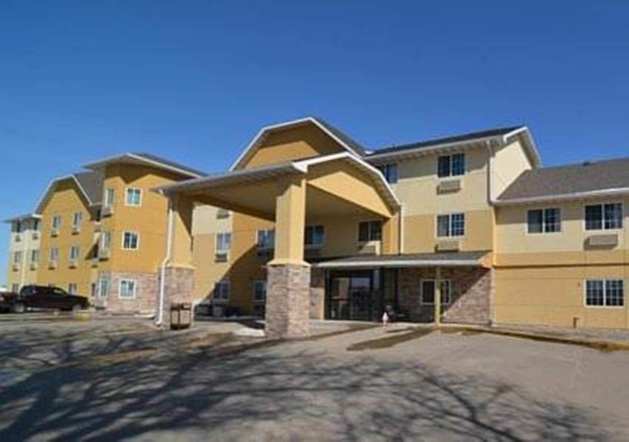 Super 8 By Wyndham Altoona Hotel Eksteriør billede