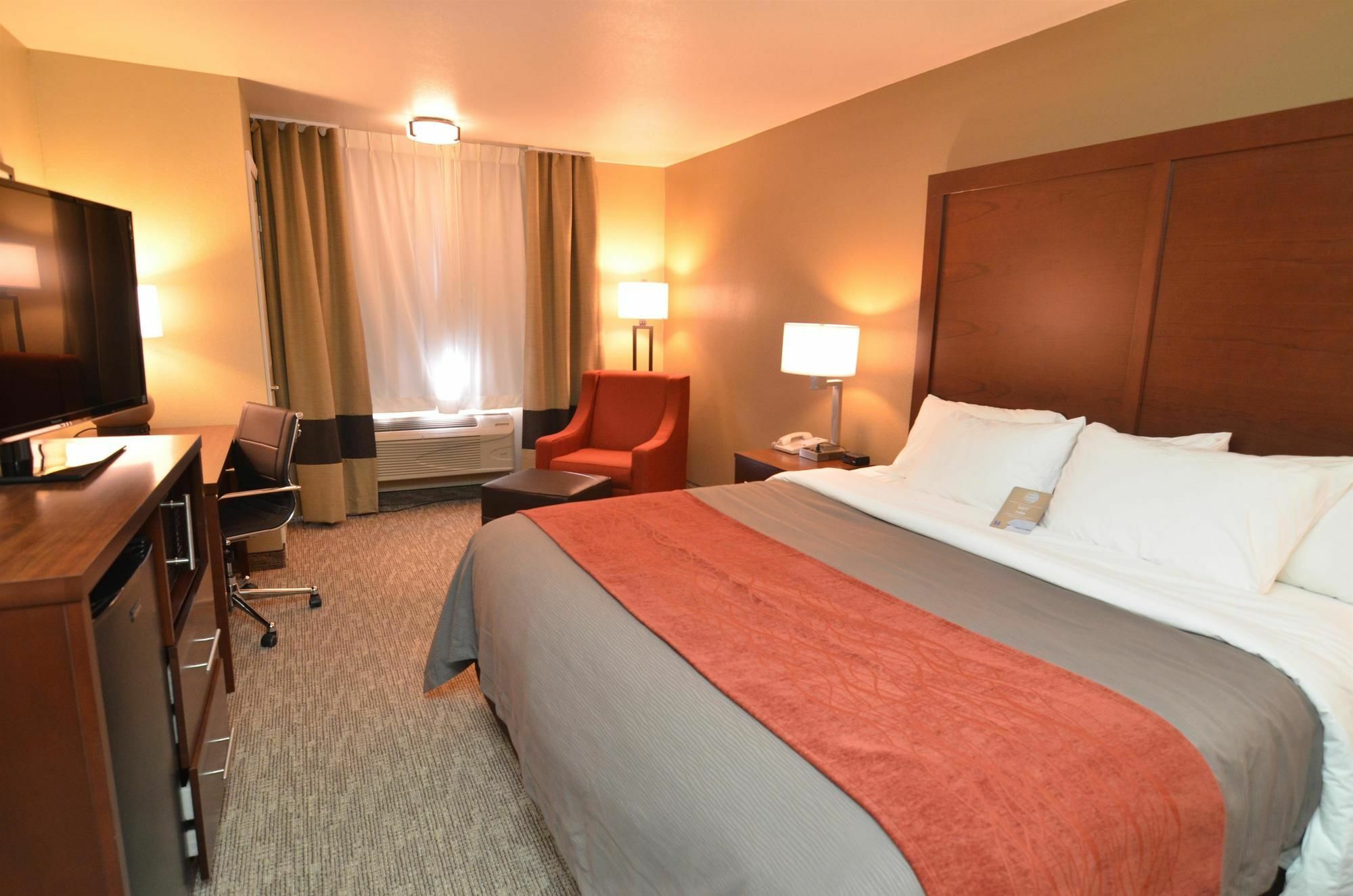 Super 8 By Wyndham Altoona Hotel Eksteriør billede